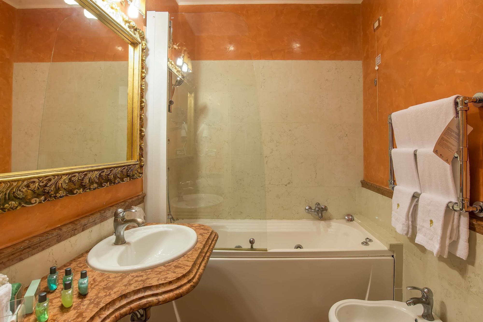 Hotel Select Via Veneto 4*